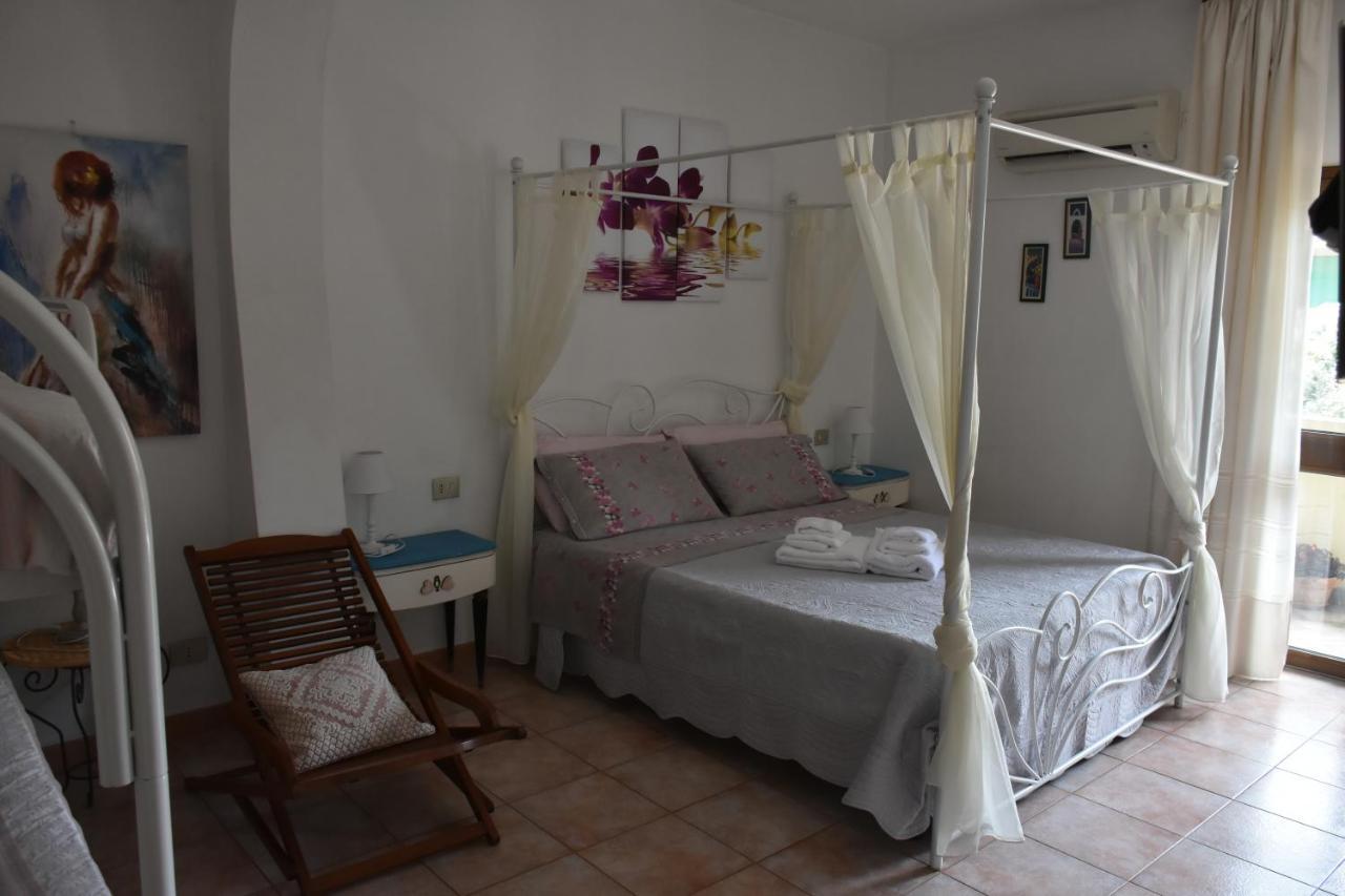 Bed And Breakfast Le Petunie Bari Sardo Εξωτερικό φωτογραφία
