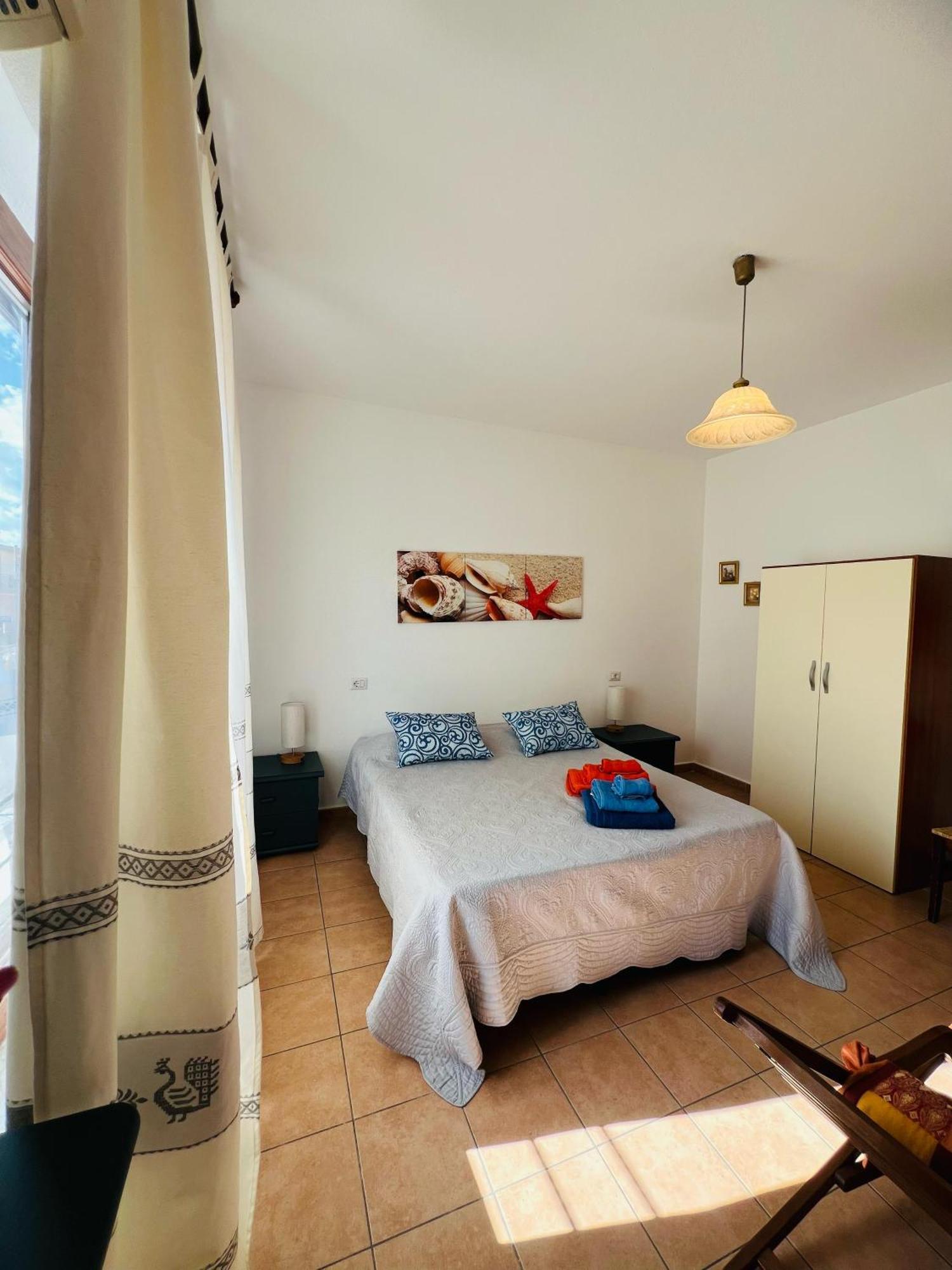 Bed And Breakfast Le Petunie Bari Sardo Εξωτερικό φωτογραφία