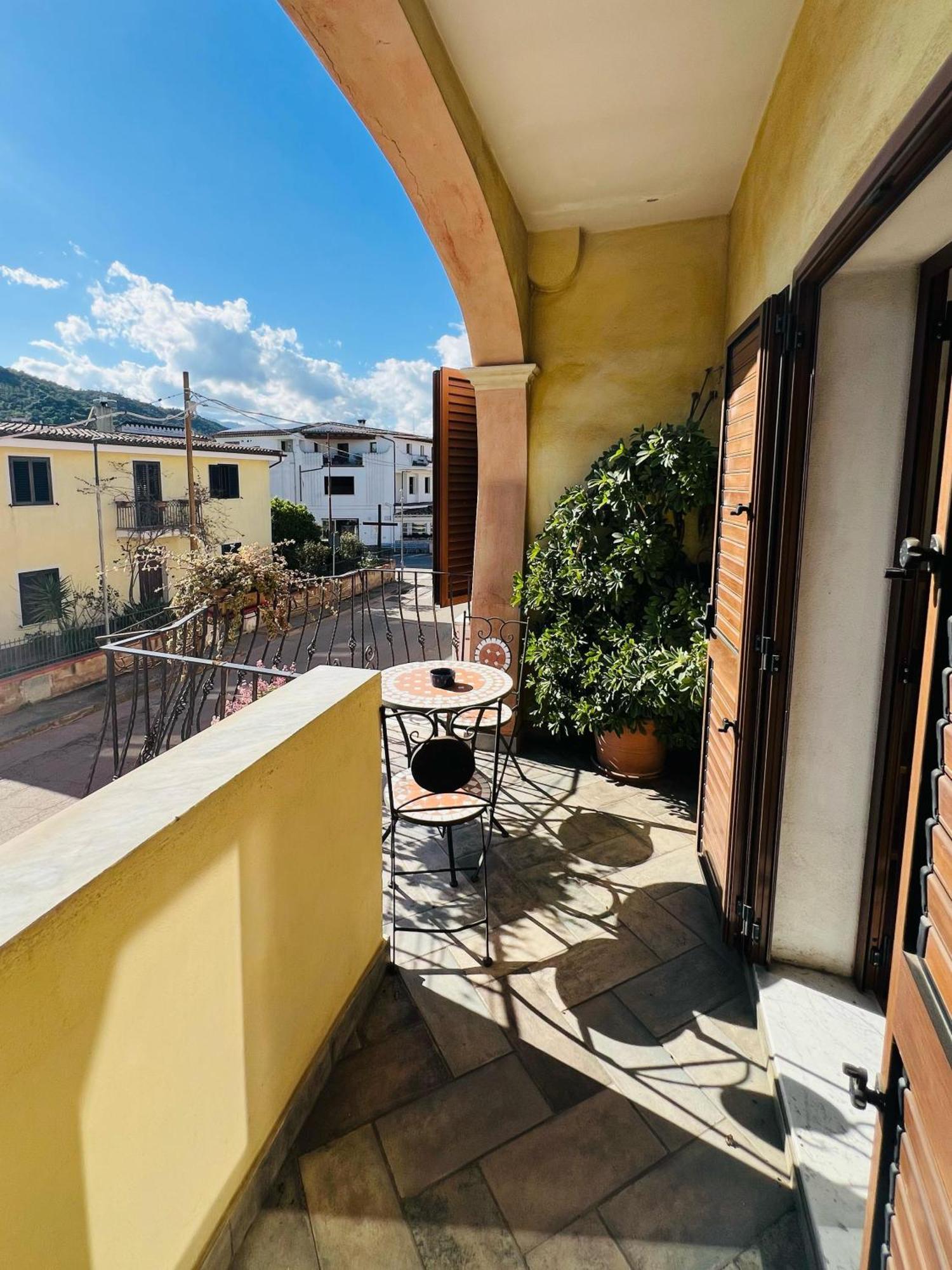 Bed And Breakfast Le Petunie Bari Sardo Εξωτερικό φωτογραφία