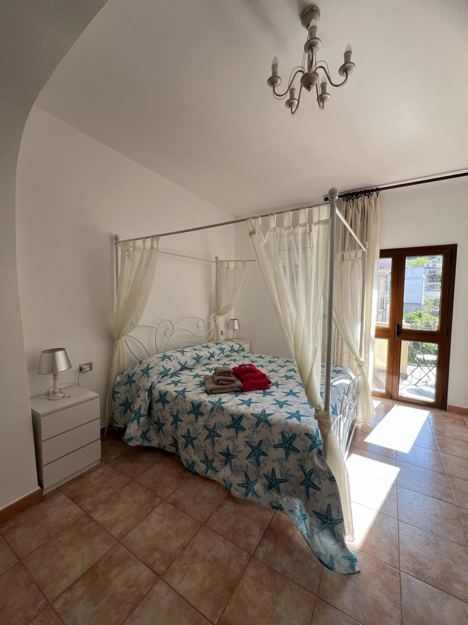 Bed And Breakfast Le Petunie Bari Sardo Εξωτερικό φωτογραφία